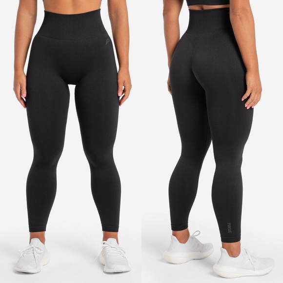 Pursue Fitness Pants - LAST CHANCE | Core Seamless Leggings in Blackout